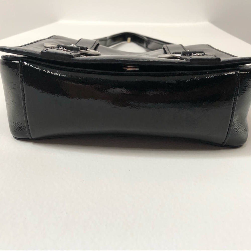 Versace Versus patent leather purse, lion hardware - Picture 6 of 11